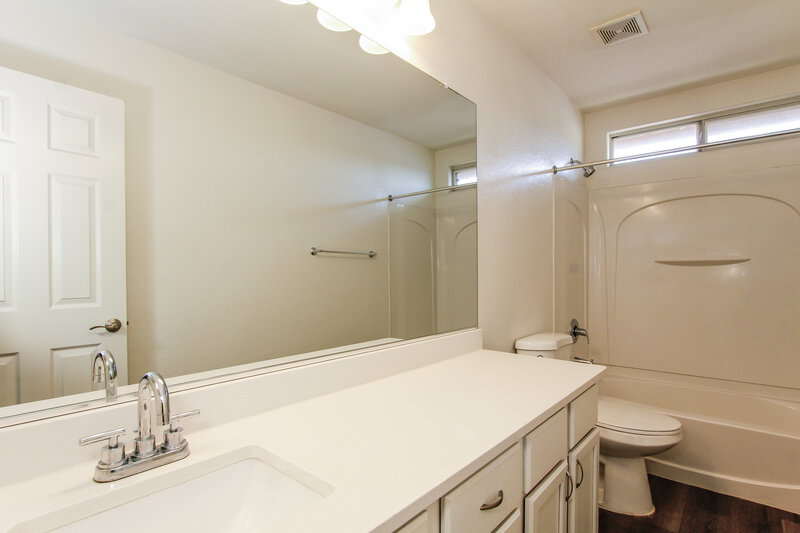 1,785/Mo, 22231 W Lasso Ln Buckeye, AZ 85326 Bathroom View