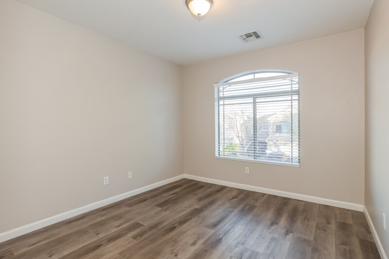 1,990/Mo, 13023 W Lawrence Road Glendale, AZ 85307 Bedroom View 2