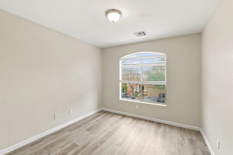 2,030/Mo, 13023 W Lawrence Road Glendale, AZ 85307 Bedroom View 3