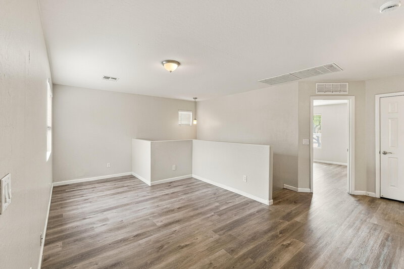 2,030/Mo, 13023 W Lawrence Road Glendale, AZ 85307 Loft View