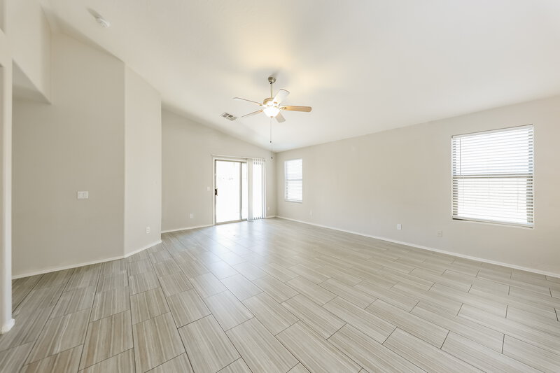 2,070/Mo, 4323 W Apollo Rd Laveen, AZ 85339 Living Room View