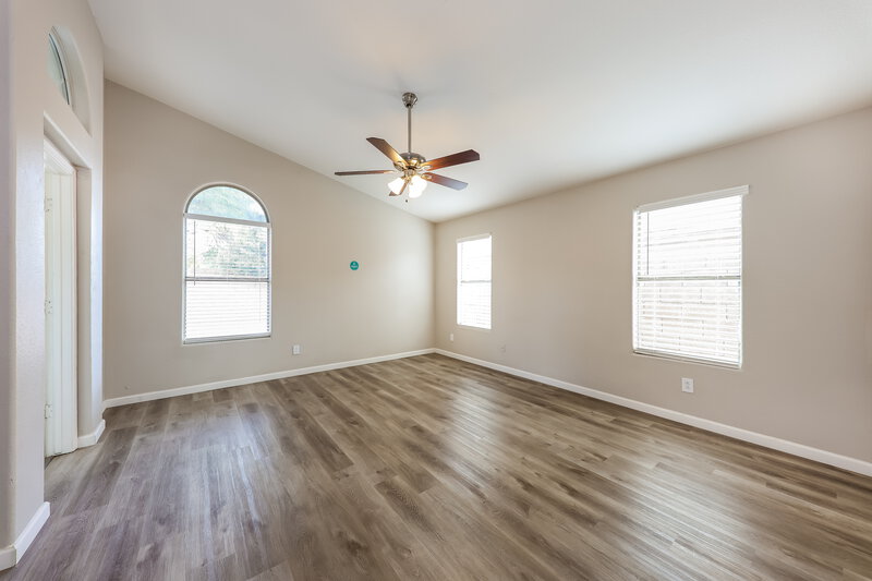 2,130/Mo, 1623 N 125th Lane Avondale, AZ 85392 Main Bedroom View