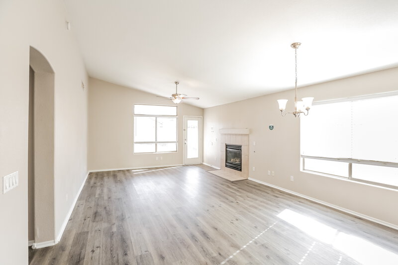 2,085/Mo, 13324 W Maui Ln Surprise, AZ 85379 Living Room View 2