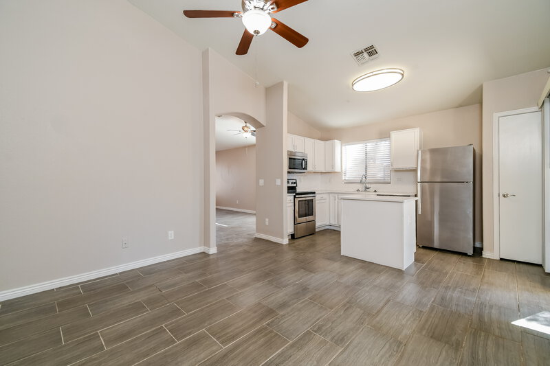 1,990/Mo, 438 N Opal Mesa, AZ 85207 Family Room View