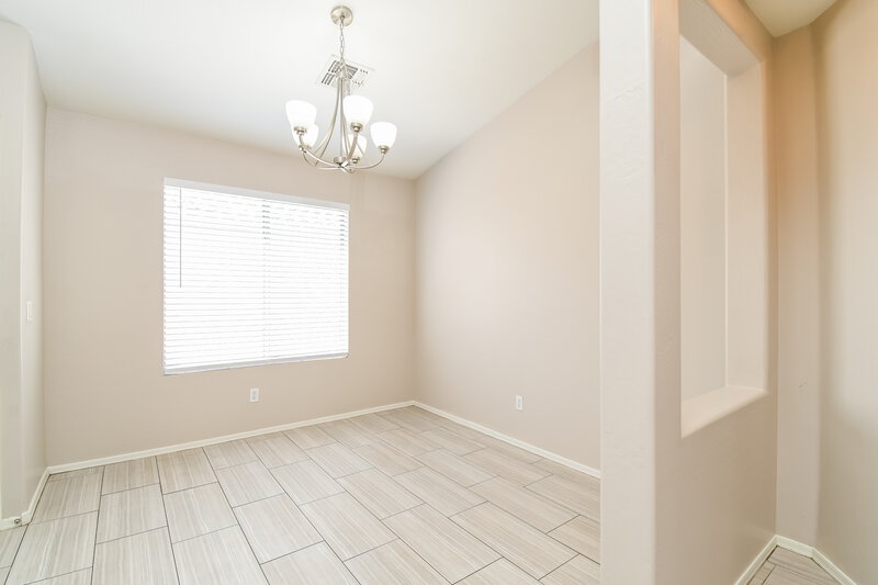 2,000/Mo, 2460 W Tanner Ranch Road San Tan Valley, AZ 85142 Dining Room View