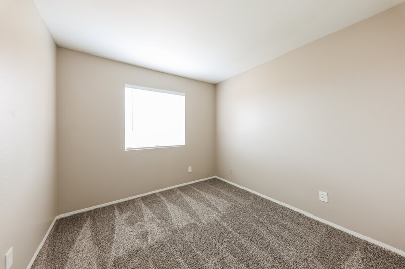 2,015/Mo, 532 N Nassau Mesa, AZ 85205 Bedroom View 2