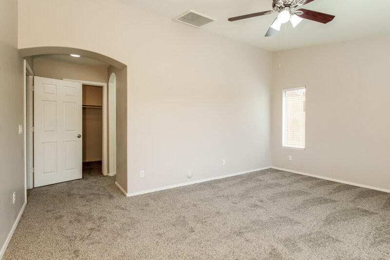 2,290/Mo, 2431 W Gaby Rd Phoenix, AZ 85041 Main Bedroom View 2