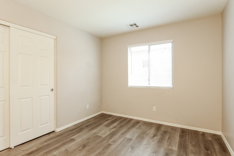 2,290/Mo, 2431 W Gaby Rd Phoenix, AZ 85041 Bedroom View 3