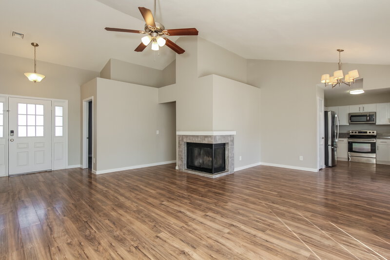2,140/Mo, 8421 W Windrose Drive Peoria, AZ 85381 Living Room View 2