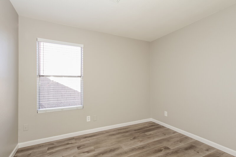2,140/Mo, 8421 W Windrose Drive Peoria, AZ 85381 Bedroom View 4