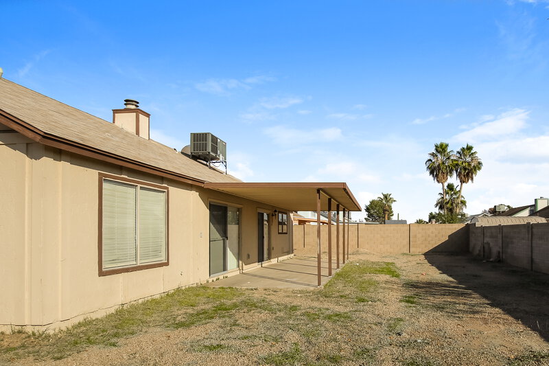 2,140/Mo, 8421 W Windrose Drive Peoria, AZ 85381 Rear View