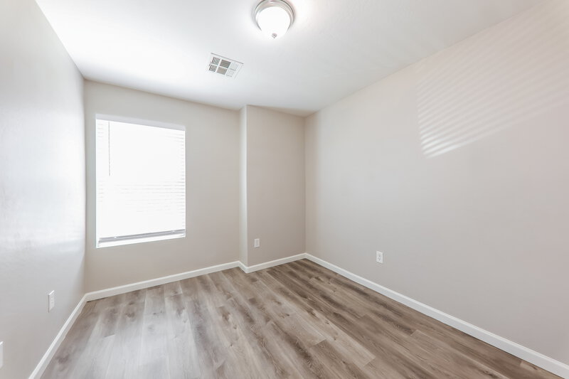 2,050/Mo, 1306 S 119th Drive Avondale, AZ 85323 Bedroom View 3