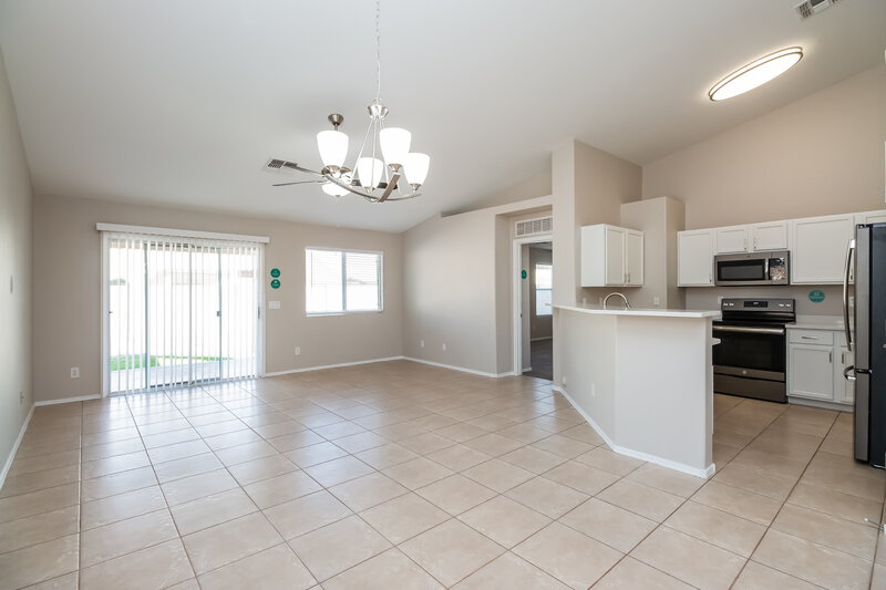 2,130/Mo, 4882 E Meadow Mist Lane San Tan Valley, AZ 85140 Dining Room View 2