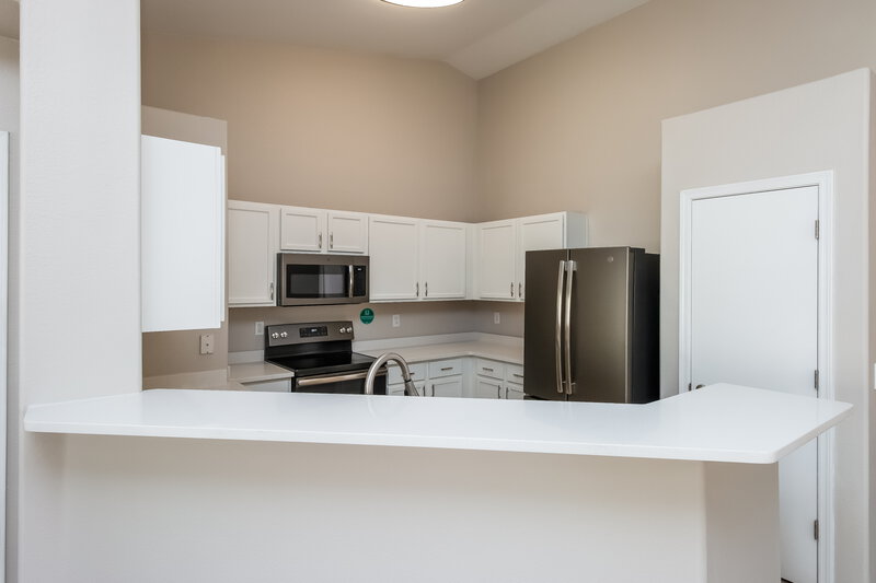 2,130/Mo, 4882 E Meadow Mist Lane San Tan Valley, AZ 85140 Kitchen View 2