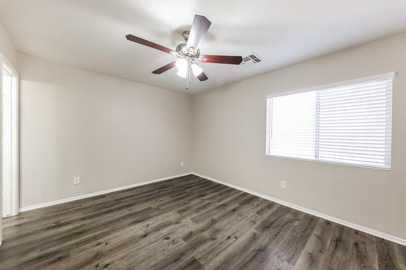 1,810/Mo, 11834 W Sunnyside Dr El Mirage, AZ 85335 Main Bedroom View
