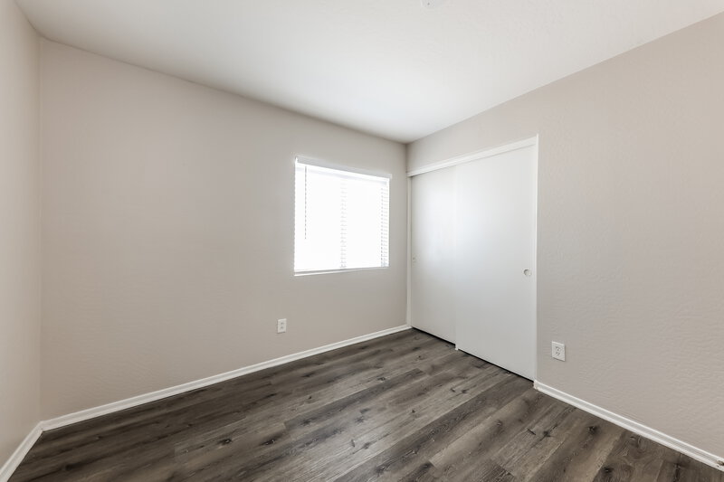 1,810/Mo, 11834 W Sunnyside Dr El Mirage, AZ 85335 Bedroom View