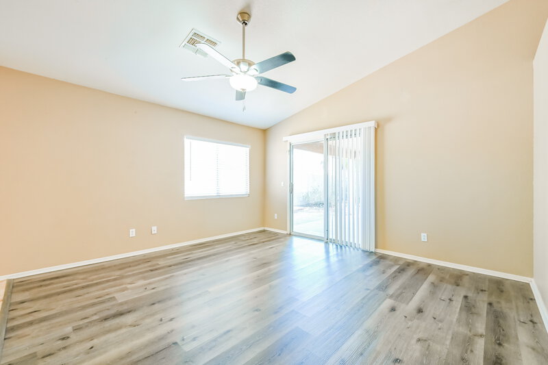 2,145/Mo, 803 S Chatsworth Street Mesa, AZ 85208 Living Room View