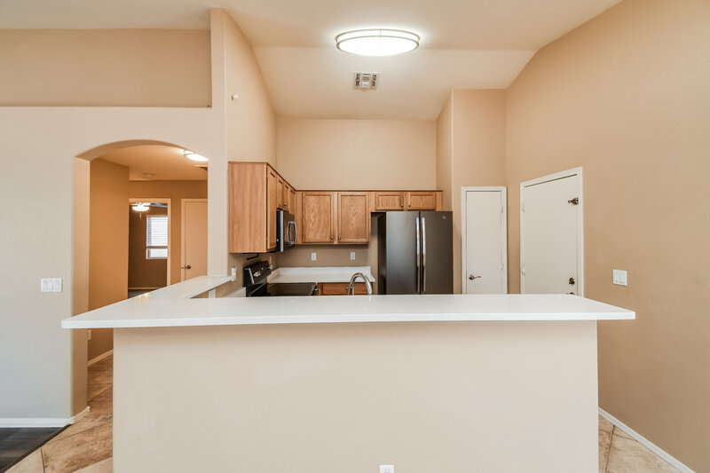 2,325/Mo, 803 S Chatsworth Street Mesa, AZ 85208 Kitchen View