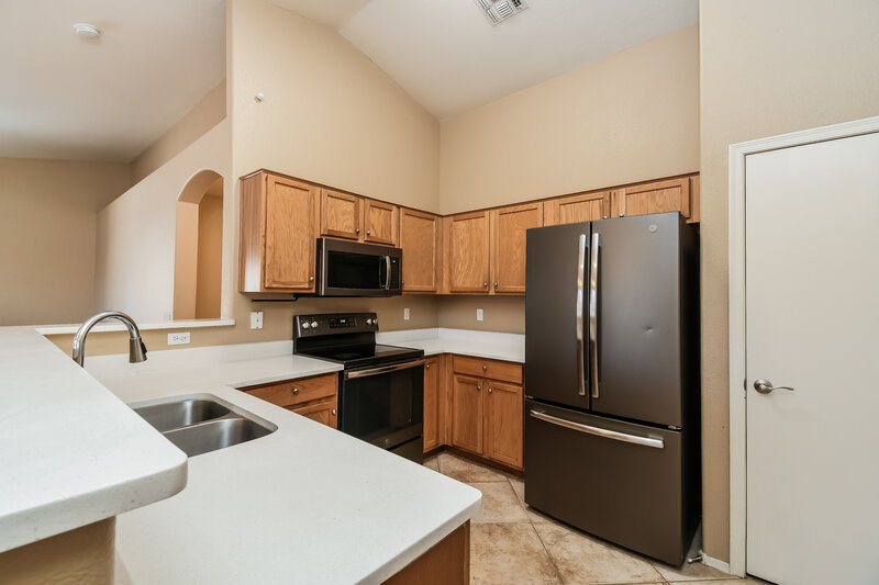 2,325/Mo, 803 S Chatsworth Street Mesa, AZ 85208 Kitchen View 3