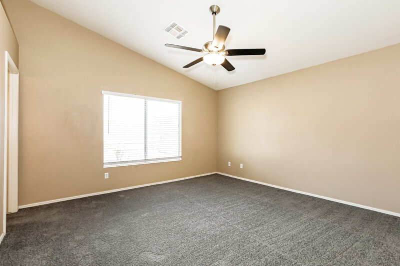 2,110/Mo, 803 S Chatsworth Mesa, AZ 85208 Main Bedroom View