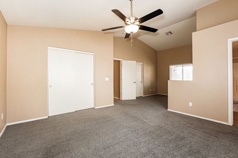 2,110/Mo, 803 S Chatsworth Mesa, AZ 85208 Main Bedroom View 2
