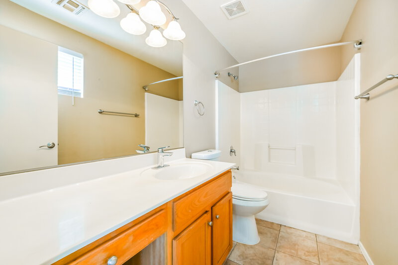 2,145/Mo, 803 S Chatsworth Street Mesa, AZ 85208 Main Bathroom View