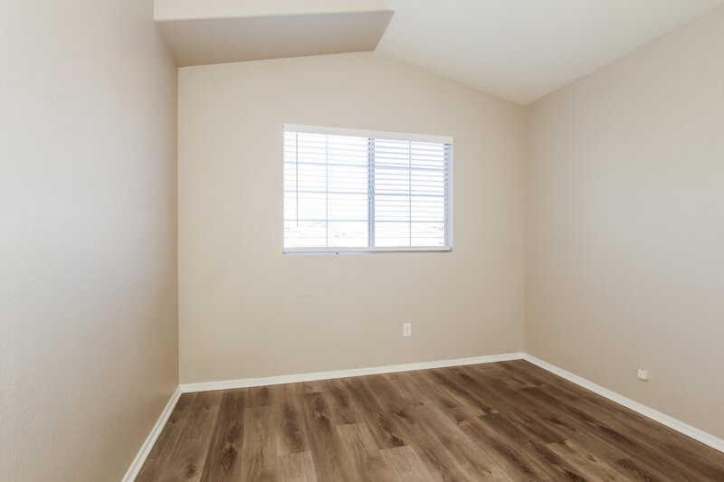 2,195/Mo, 2401 N 125th Dr Avondale, AZ 85392 Bedroom View 3