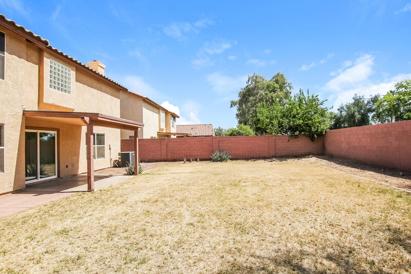 2,195/Mo, 2401 N 125th Dr Avondale, AZ 85392 Rear View 2