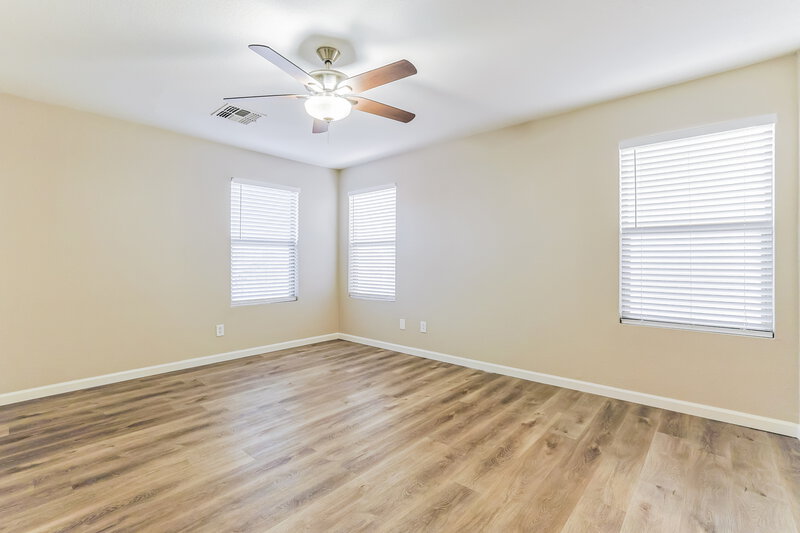 2,055/Mo, 9449 W Jamestown Rd Phoenix, AZ 85037 Main Bedroom View