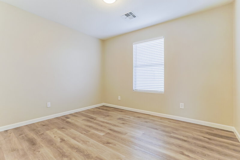 2,055/Mo, 9449 W Jamestown Rd Phoenix, AZ 85037 Bedroom View