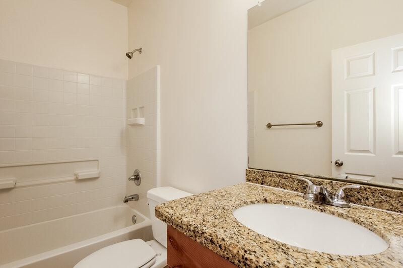 2,060/Mo, 23695 W Chambers St Buckeye, AZ 85326 Bathroom View