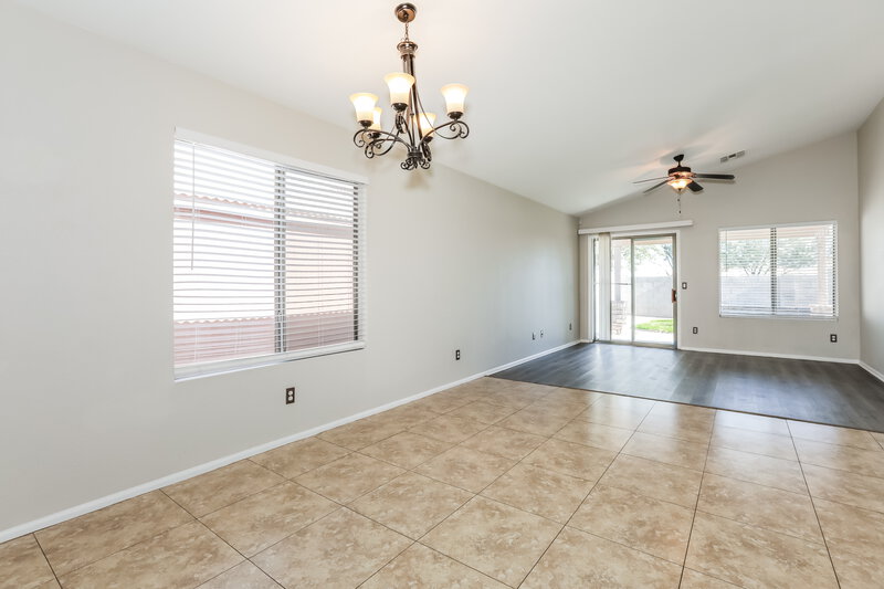 1,870/Mo, 1105 E Nardini Street San Tan Valley, AZ 85140 Breakfast Nook View