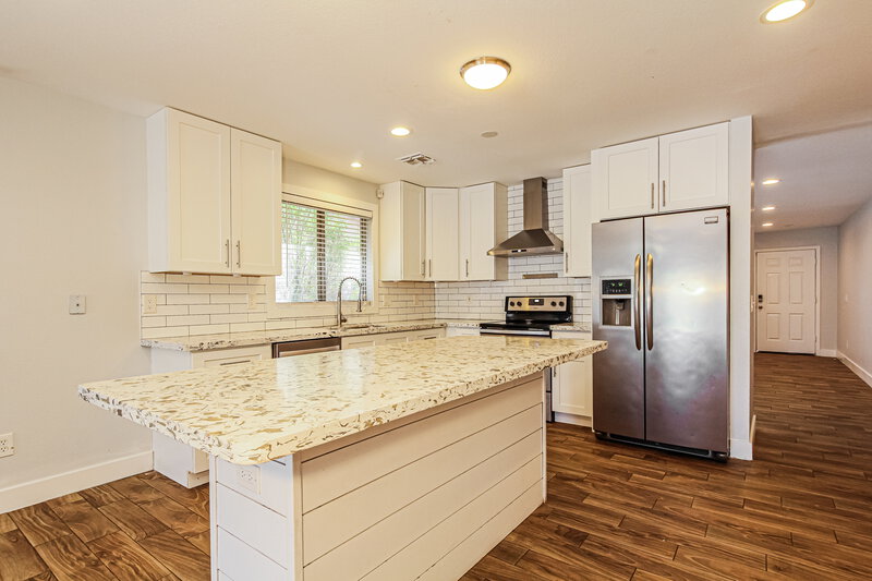 2,095/Mo, 13818 W Fargo Drive Surprise, AZ 85374 Kitchen View