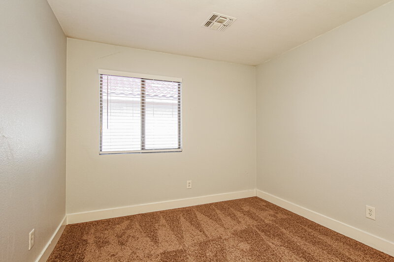 2,095/Mo, 13818 W Fargo Drive Surprise, AZ 85374 Bedroom View 4