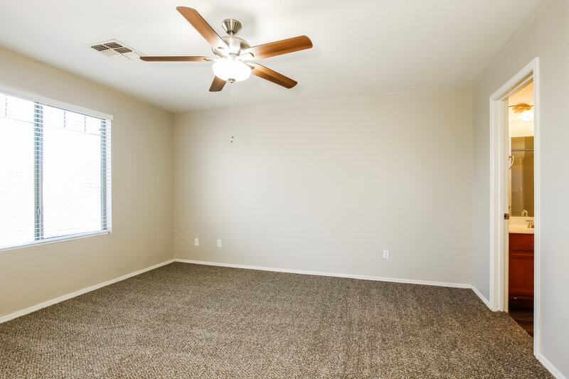 1,960/Mo, 3035 S 85th Dr Tolleson, AZ 85353 Main Bedroom View