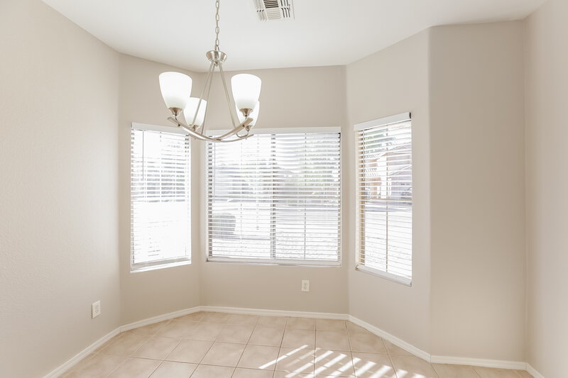1,985/Mo, 6412 W Hilton Avenue Phoenix, AZ 85043 Breakfast Nook View