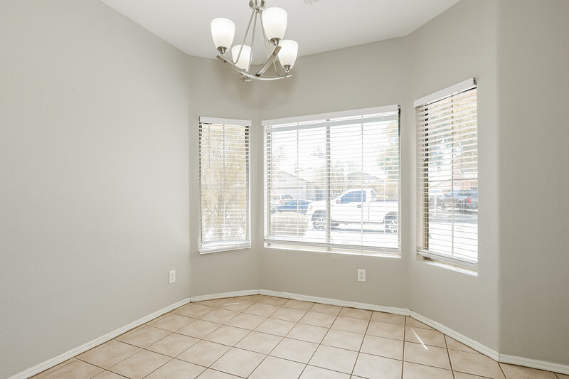1,870/Mo, 6412 W Hilton Avenue Phoenix, AZ 85043 Breakfast Nook View 2
