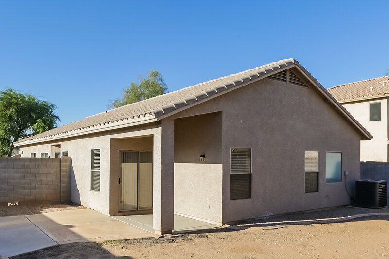 1,985/Mo, 6412 W Hilton Avenue Phoenix, AZ 85043 Rear View