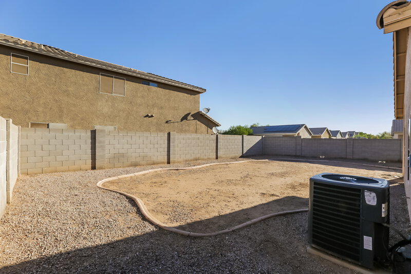 1,985/Mo, 6412 W Hilton Avenue Phoenix, AZ 85043 Rear View 2