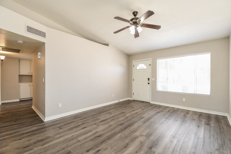 2,185/Mo, 1419 N Rowen Mesa, AZ 85207 Living Room View