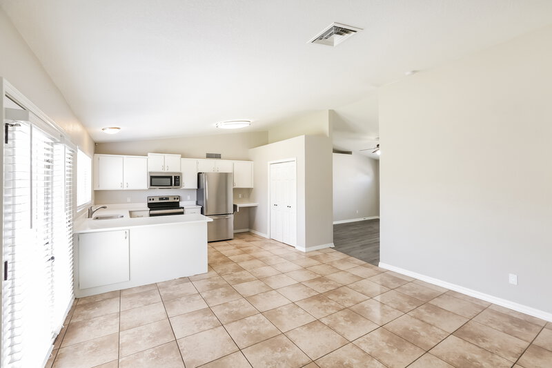2,125/Mo, 1419 N Rowen Mesa, AZ 85207 Dining Room View