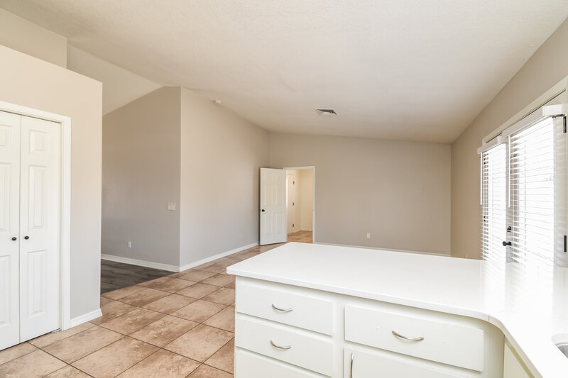 2,185/Mo, 1419 N Rowen Mesa, AZ 85207 Kitchen View