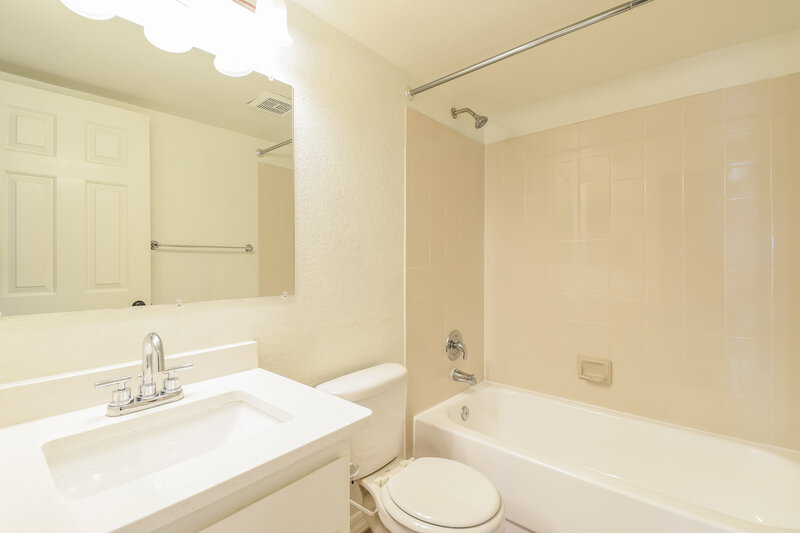 2,185/Mo, 1419 N Rowen Mesa, AZ 85207 Bathroom View