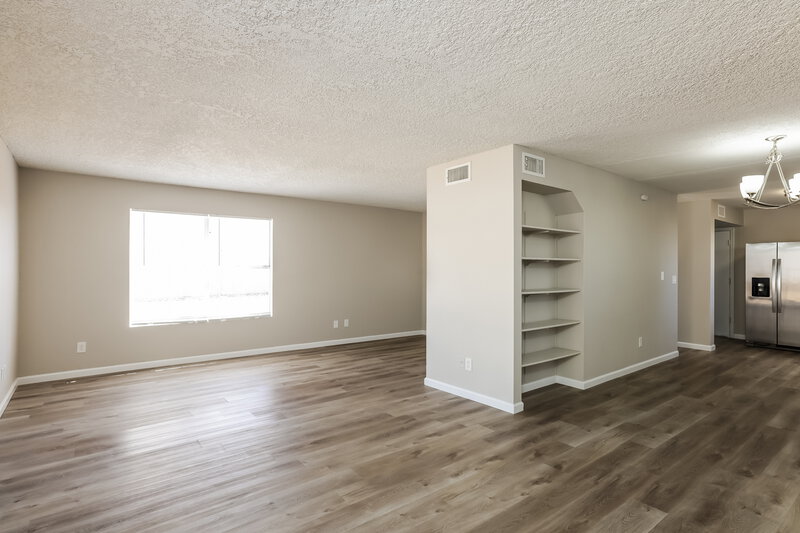 2,245/Mo, 1420 E Topeka Dr Phoenix, AZ 85024 Living Room View 3