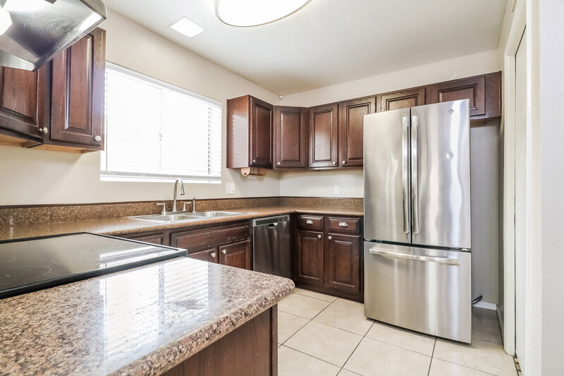 2,030/Mo, 4701 W Escuda Drive Glendale, AZ 85308 Kitchen View