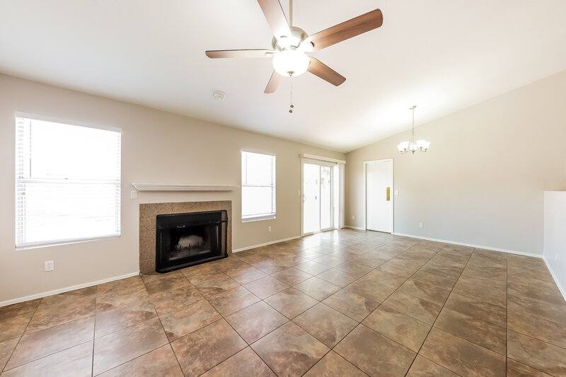 2,045/Mo, 9145 W Ludlow Drive Peoria, AZ 85381 Living Room View