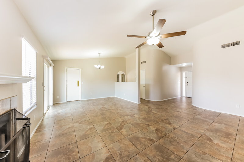 2,045/Mo, 9145 W Ludlow Drive Peoria, AZ 85381 Living Room View 2