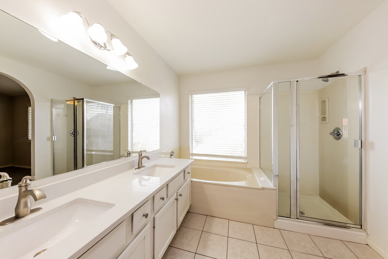 2,045/Mo, 9145 W Ludlow Drive Peoria, AZ 85381 Main Bathroom View
