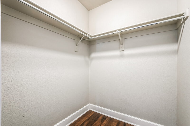 2,045/Mo, 9642 W Kingman St Tolleson, AZ 85353 Walk In Closet View