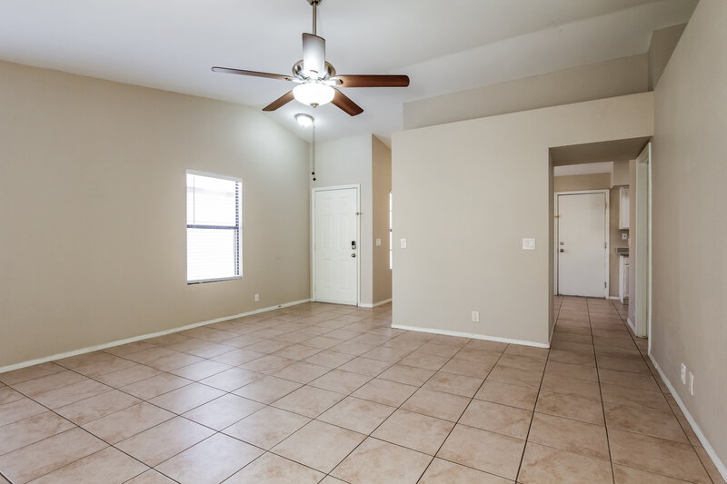 1,840/Mo, 3814 W Marconi Ave Phoenix, AZ 85053 Living Room View 3